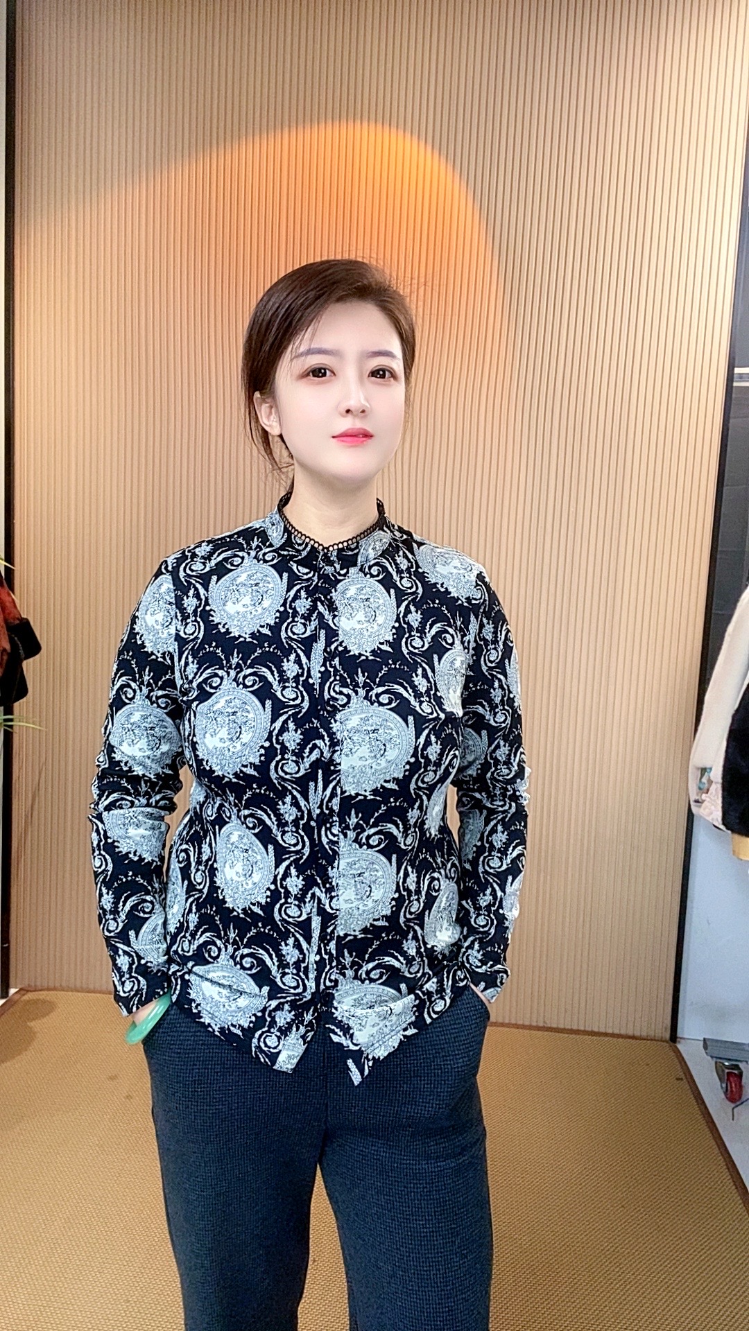 优雅文艺复古碎花长袖衬衫女2025秋冬新款立领加厚网纱保暖衬衫