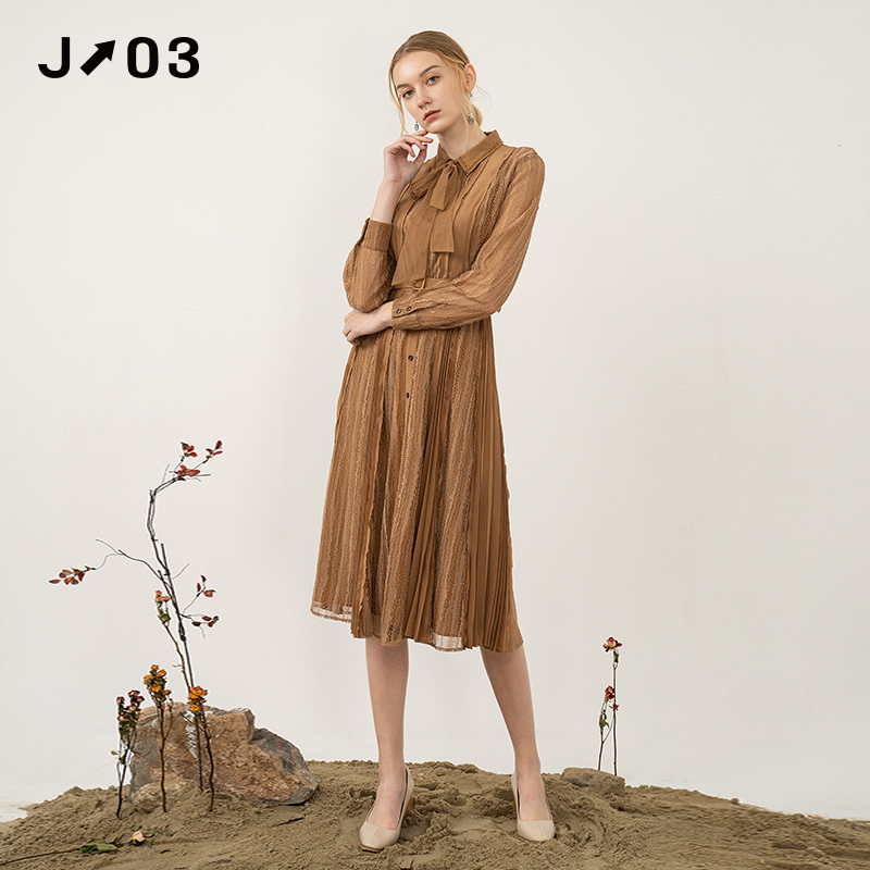 J03女装 秋季新款连衣裙 时尚简约复古网纱拼接收腰气质中长款