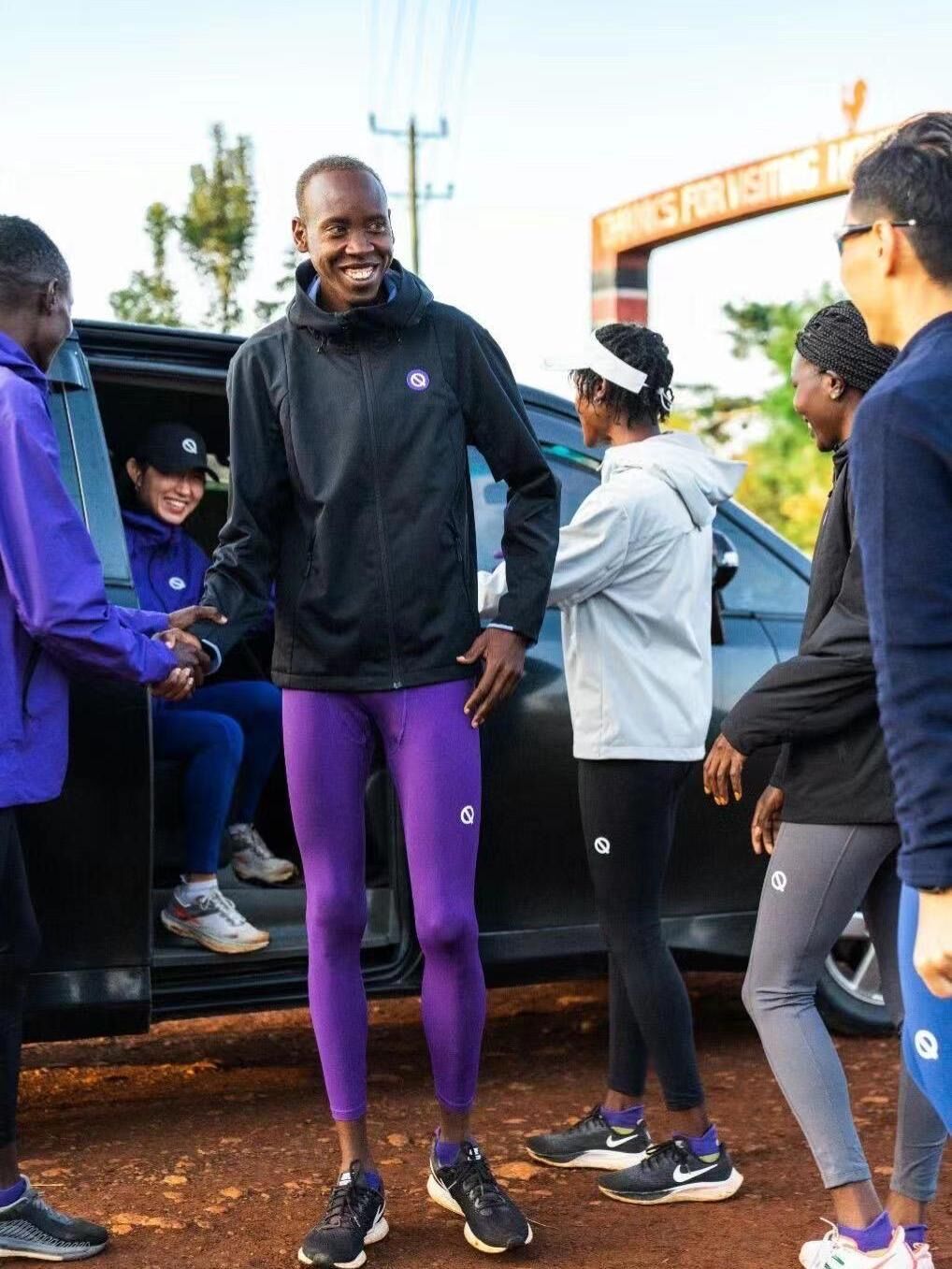 新款体育运动跑步速干紧身长裤户外高弹透气训练裤健身九分裤男