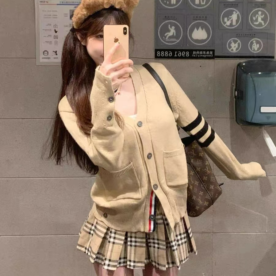 秋季新款慵懒撞色V领外套