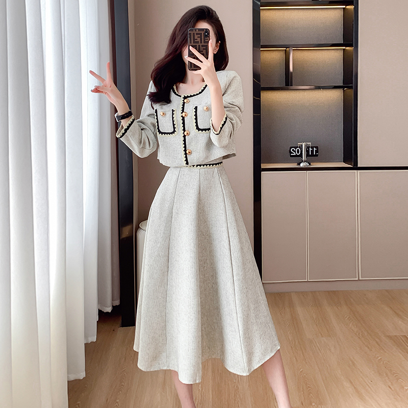 7402024秋新款高级感气质名媛小香风套装 上衣半身裙两件套a