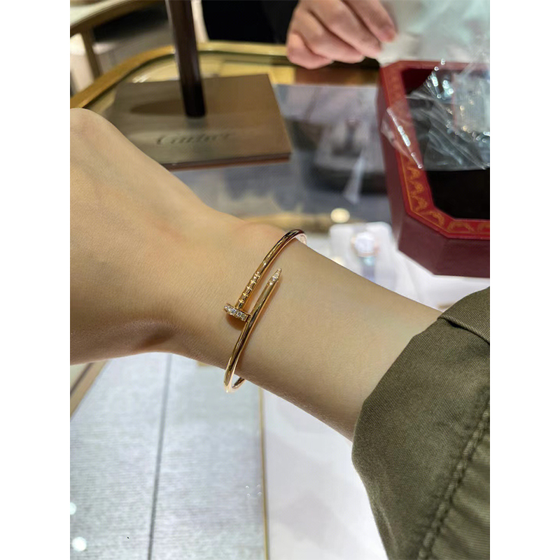 未使用 Cartier/卡地亚 澳海贝/窄版头尾钻钉子手镯15cm黄金