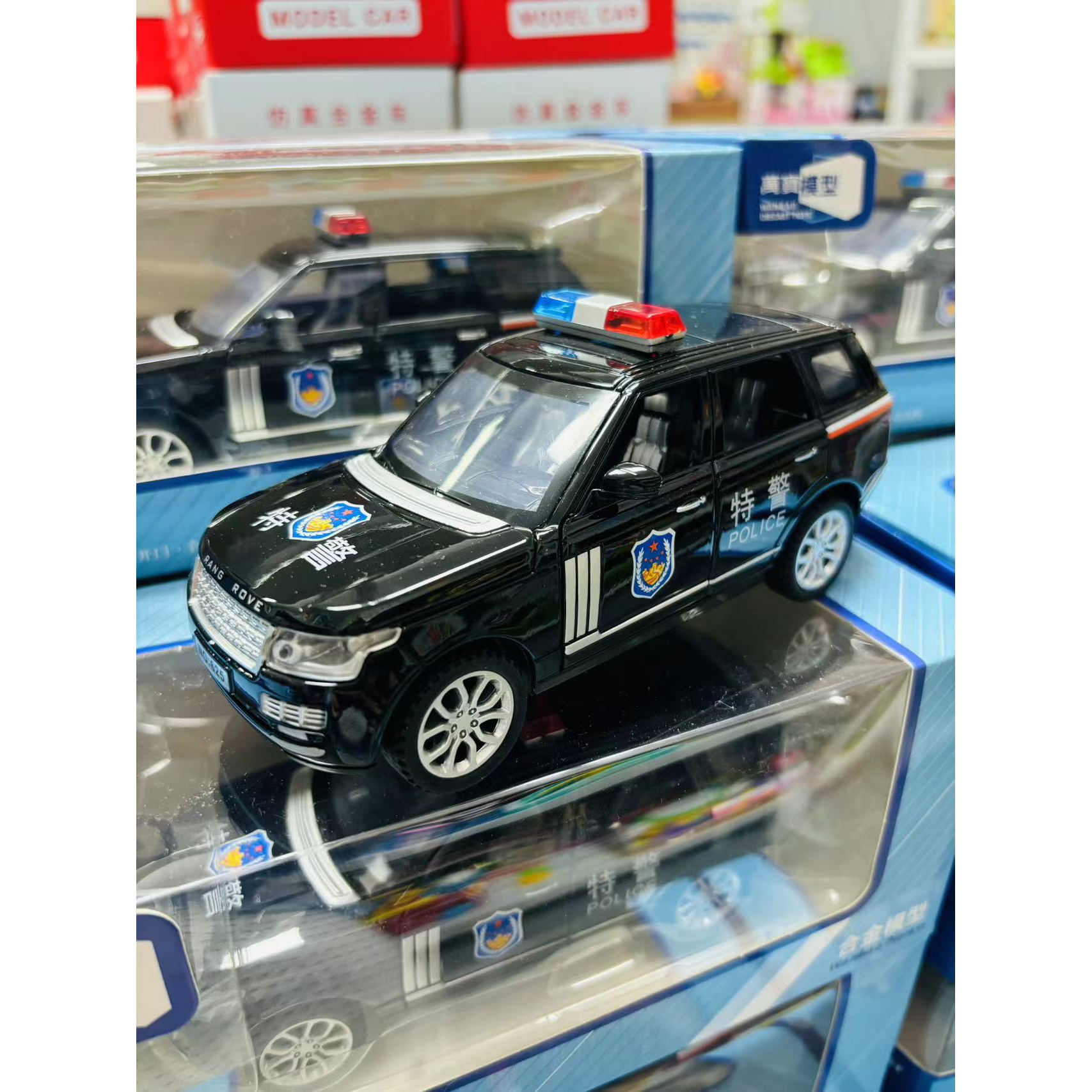 揽胜SUV合金特警车1:32模型六开门带声光回力合金车玩具汽车