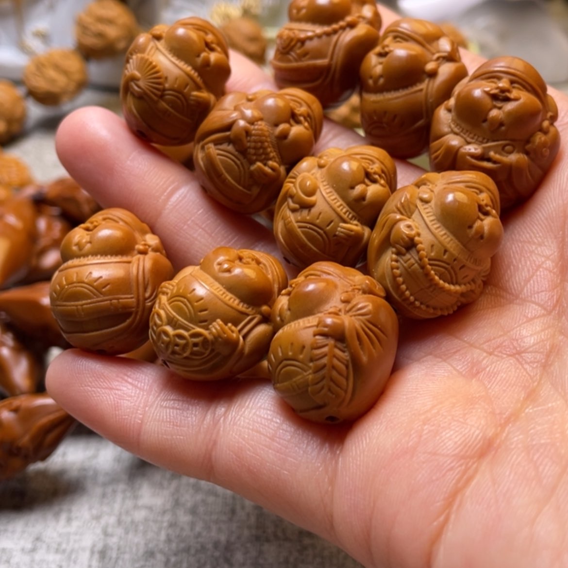 【闪购商品】橄榄核雕@***注78财神