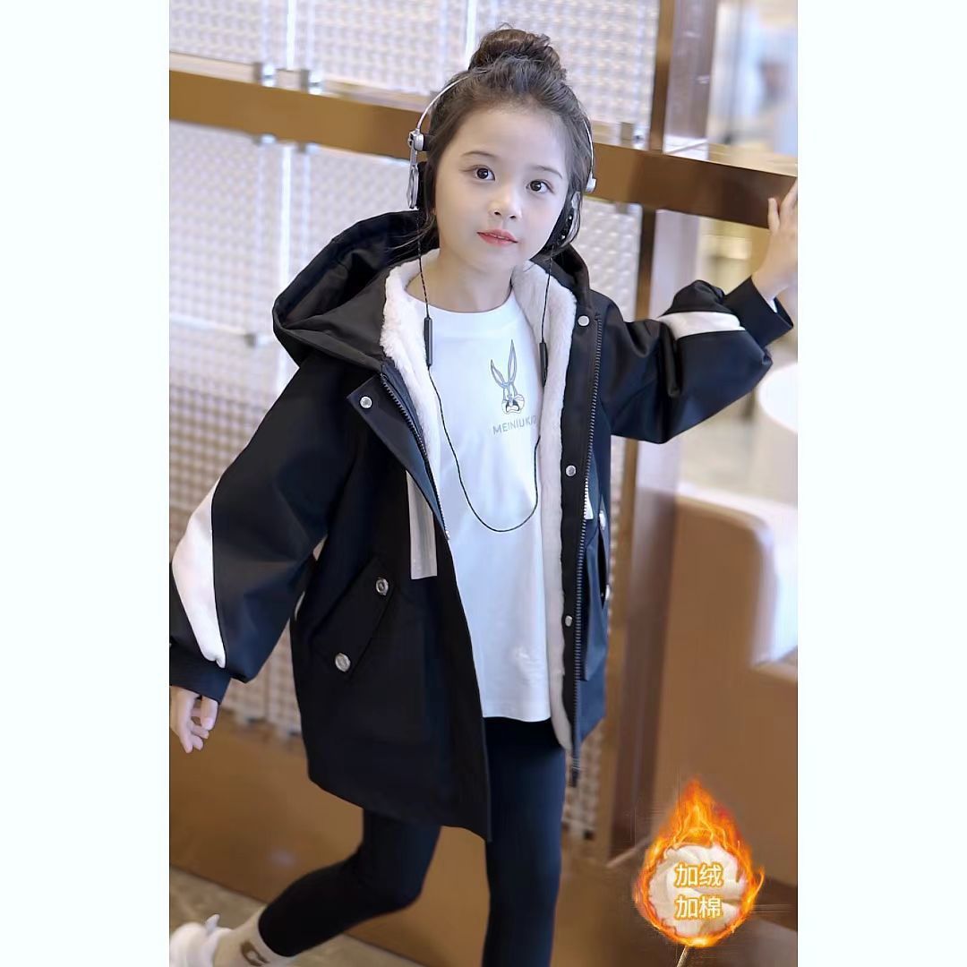 女童外套新款秋冬款儿童服加绒加厚冲锋衣中大童夹派克服