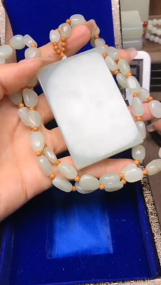 【闪购商品】和田玉颈饰未镶嵌信步