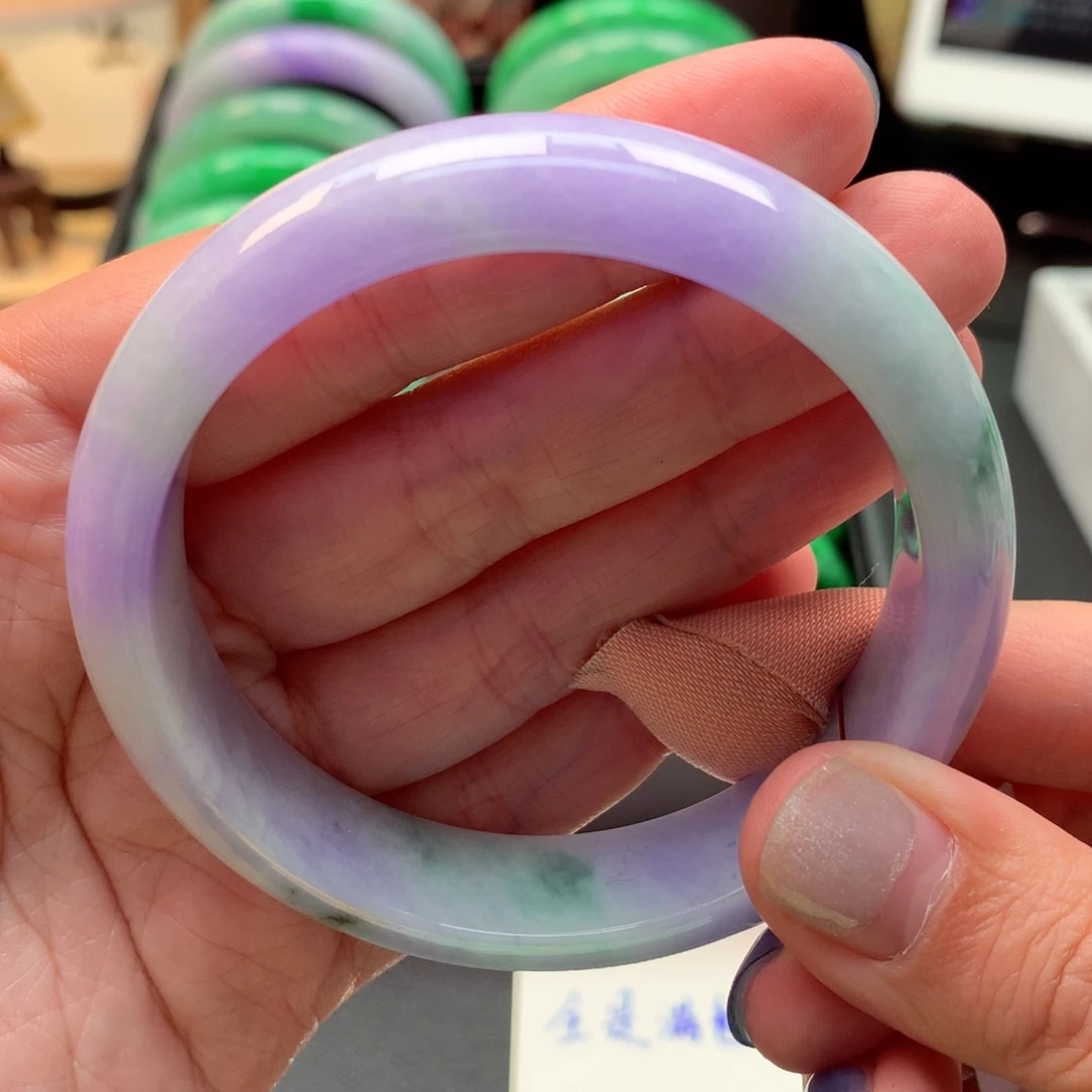 缅甸A货翡翠手镯