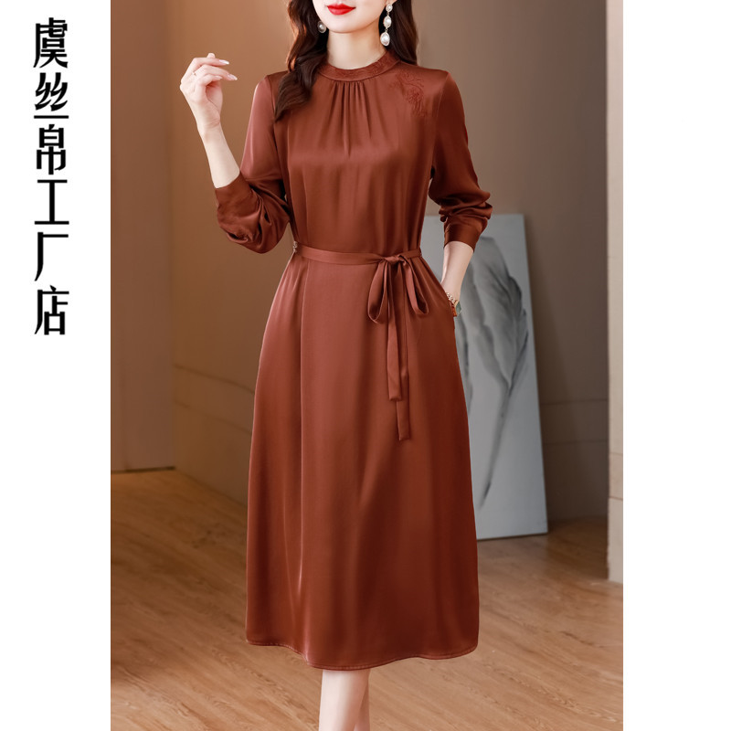 Y957精品刺绣仿丝长袖连衣裙女气质时尚名媛风婚礼妈妈宴会装红