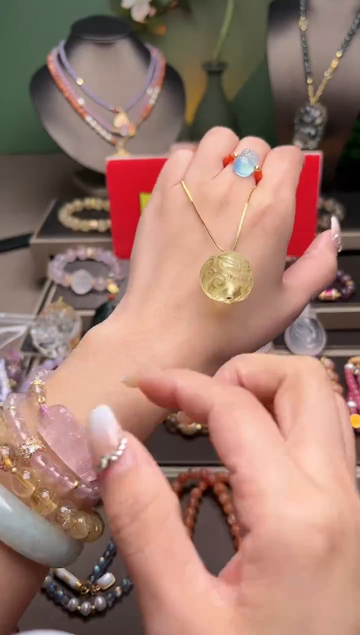 【闪购商品】水晶九尾狐未镶嵌黄水晶项链