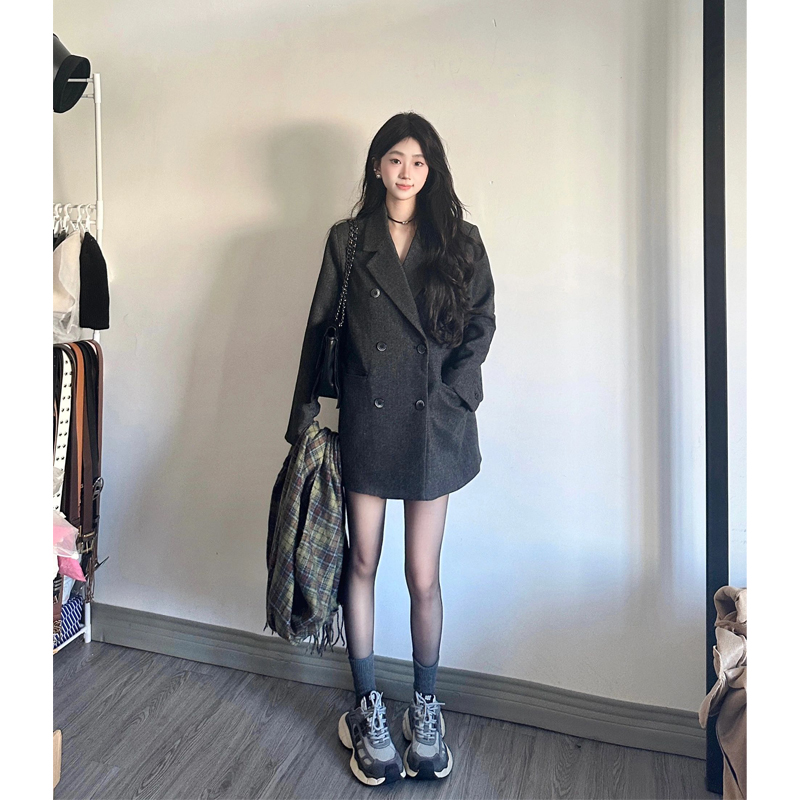 韩系短款呢子大衣女秋冬加厚2023年新款高级感小个子西装毛呢外套