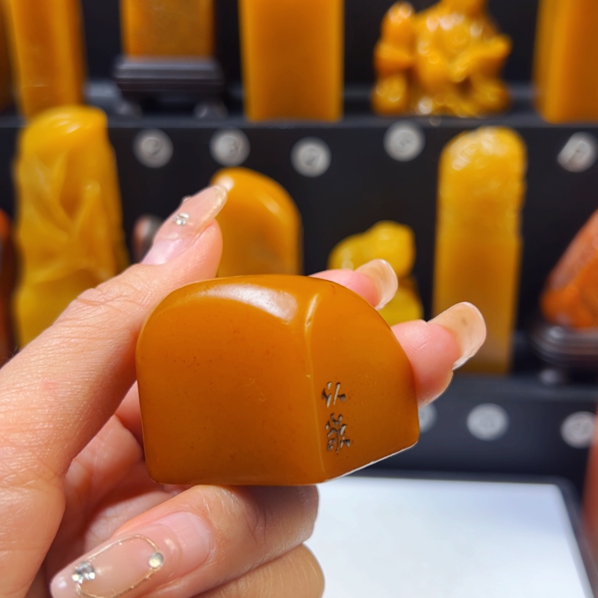 【闪购商品】田黄石起**海