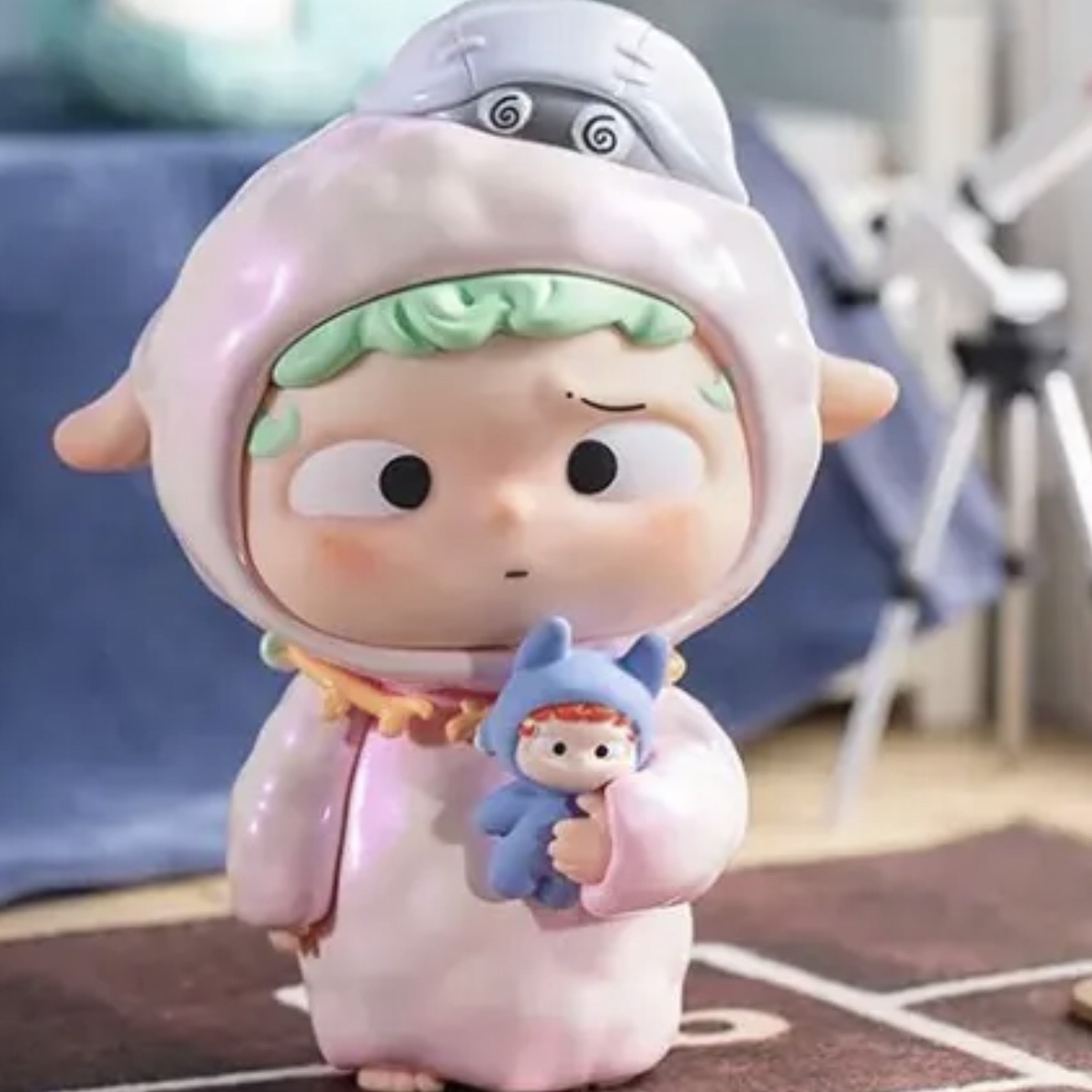 灰仔拍拍明盒百元以上潮玩笔袋