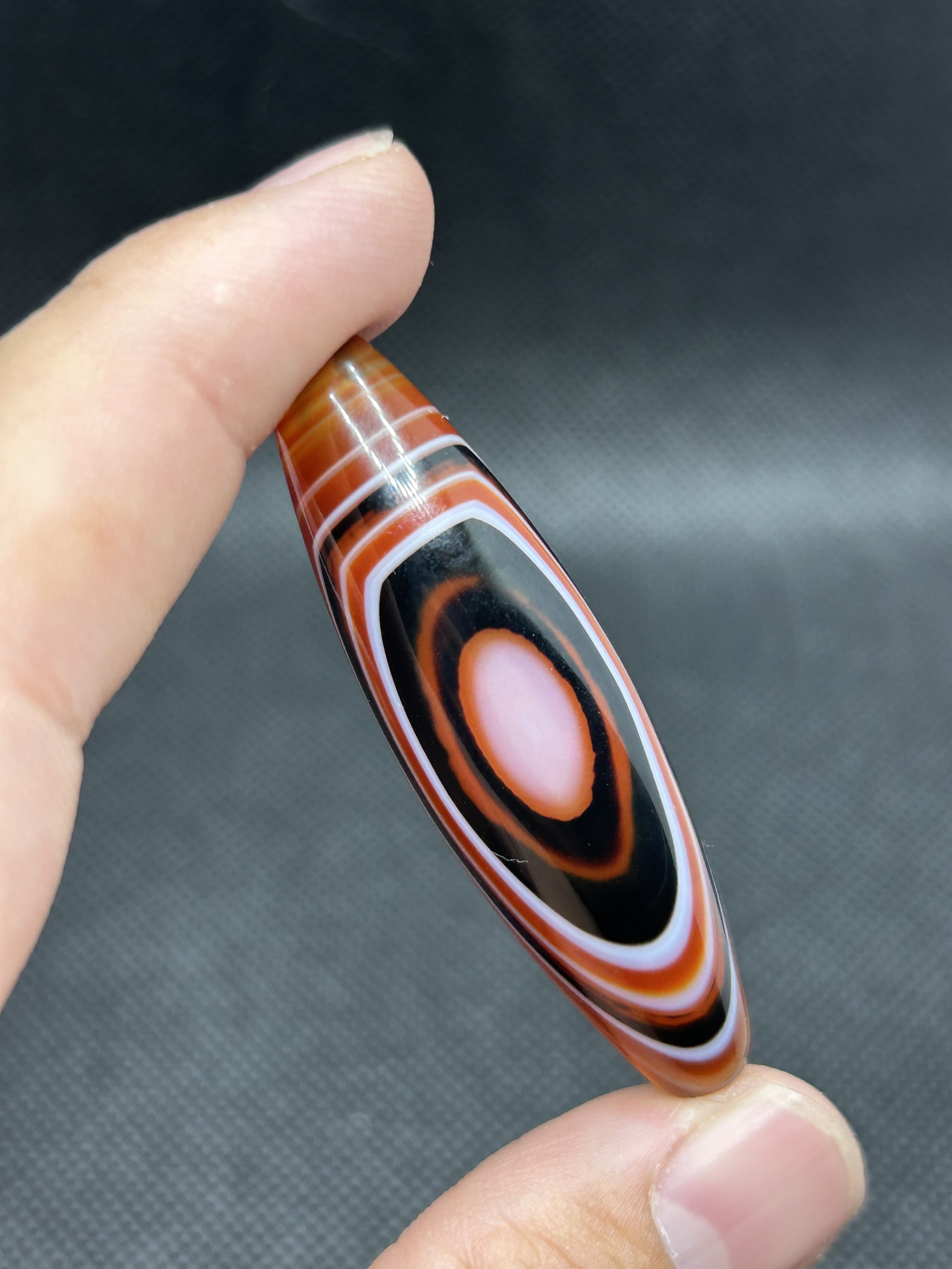 缠丝玛瑙三色吊坠款