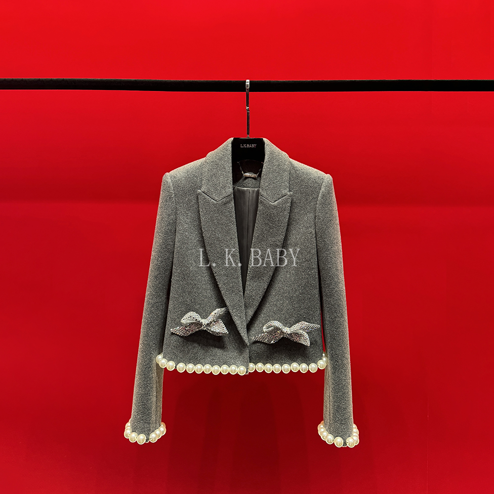 【L.K.BABY】天生丽质 气质轻奢镶钻蝴蝶结珍珠时尚毛呢外套