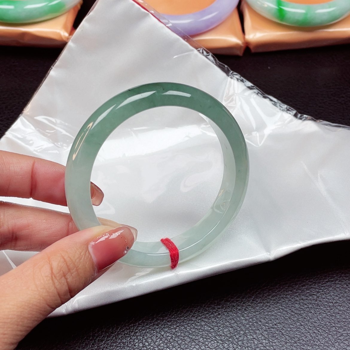 【闪购商品】翡翠手镯未镶嵌咿****~XX