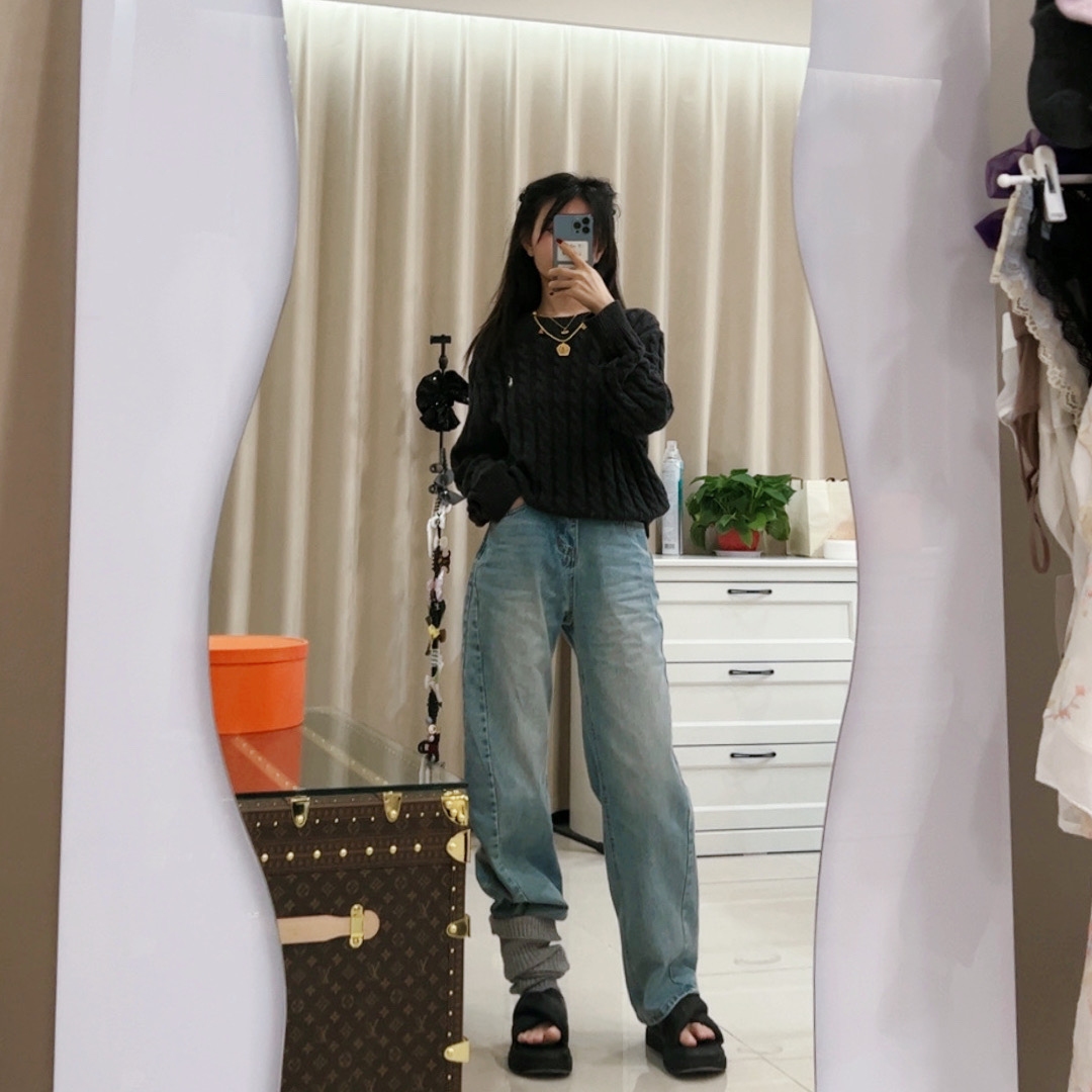 “蓝调周末”宽松大直筒磨白牛仔裤