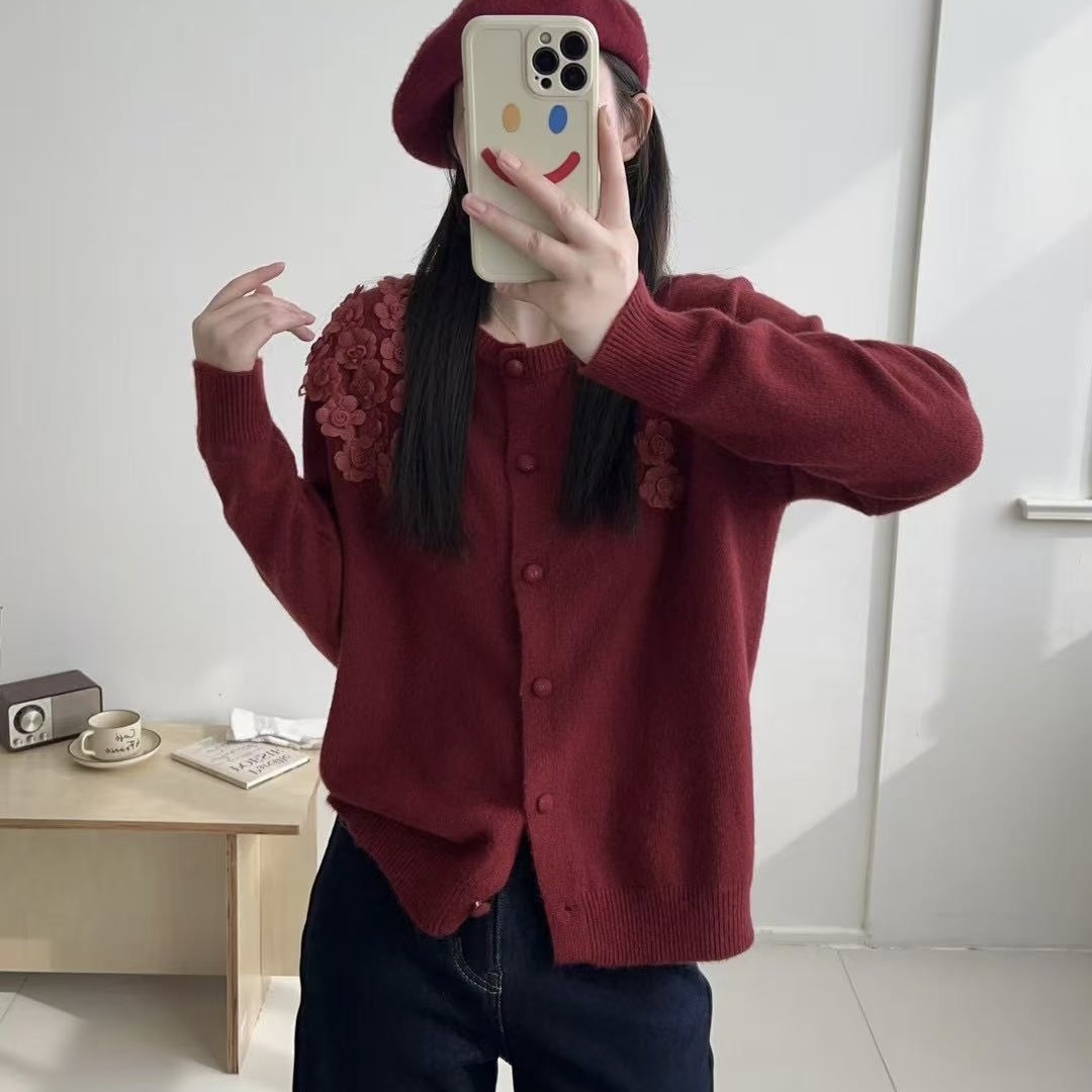 冬季新款重工立体花朵纯色圆领长袖保暖长袖针织衫加大码