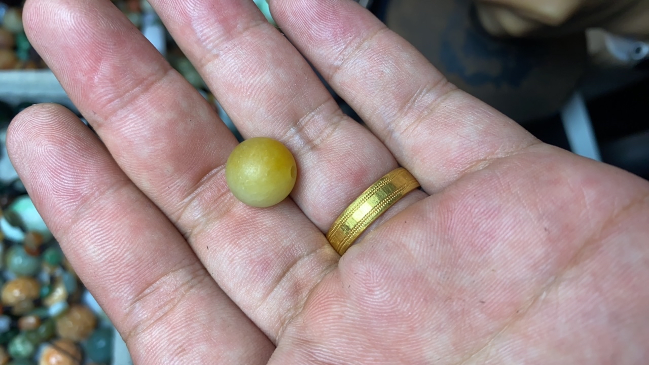 腾冲老料翡翠珠子