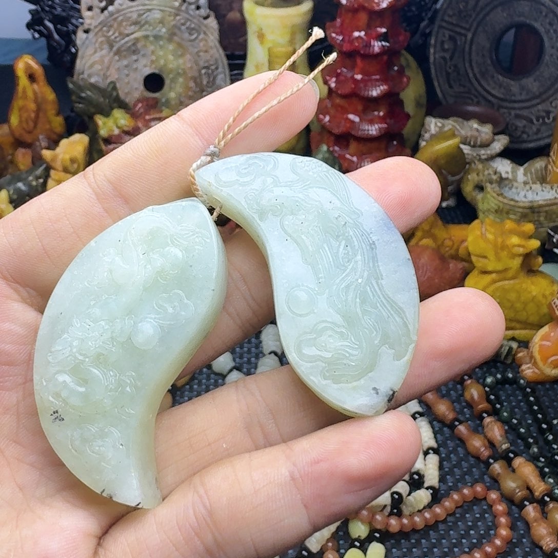 白玉菩提吊坠。。82
