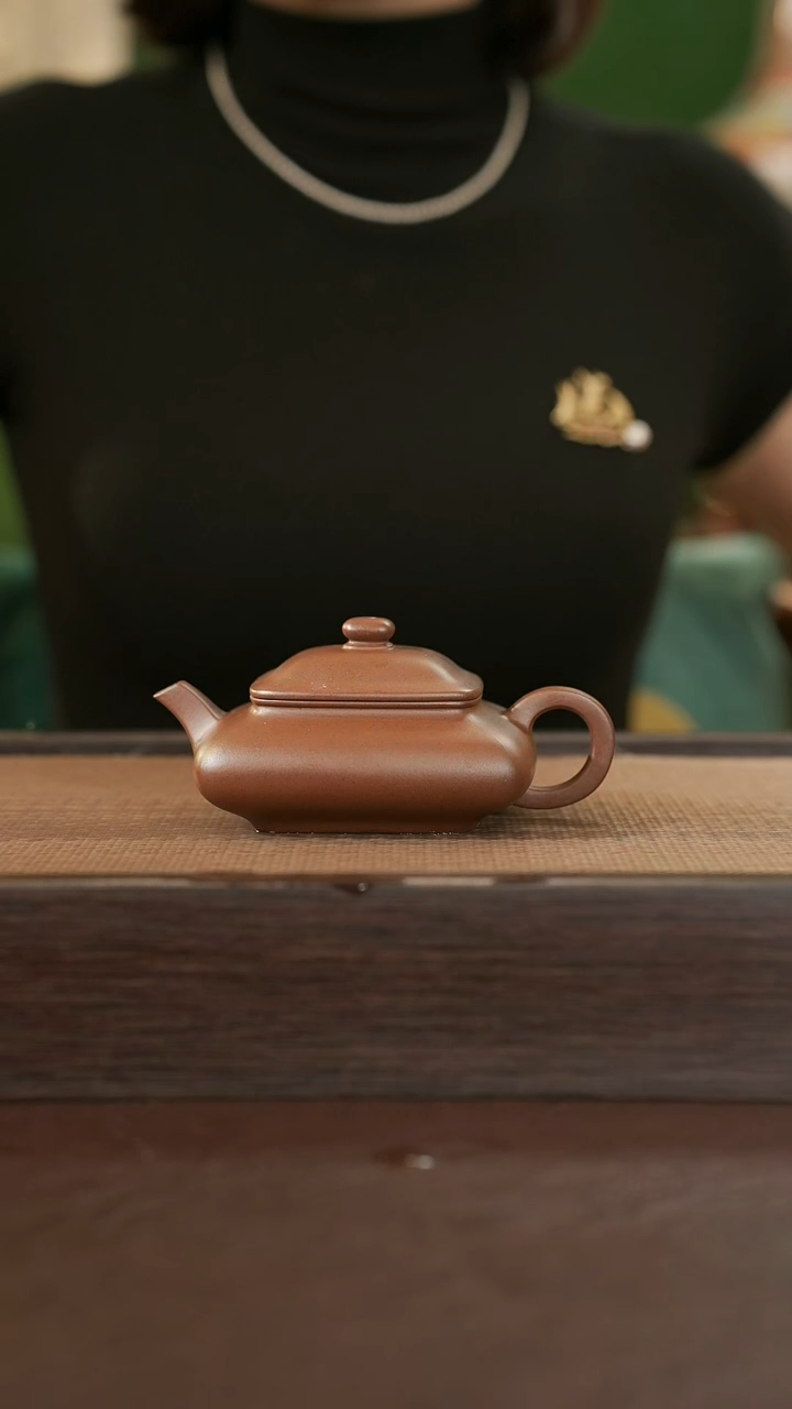 【闪购商品】紫砂茶壶四方虚扁150cc