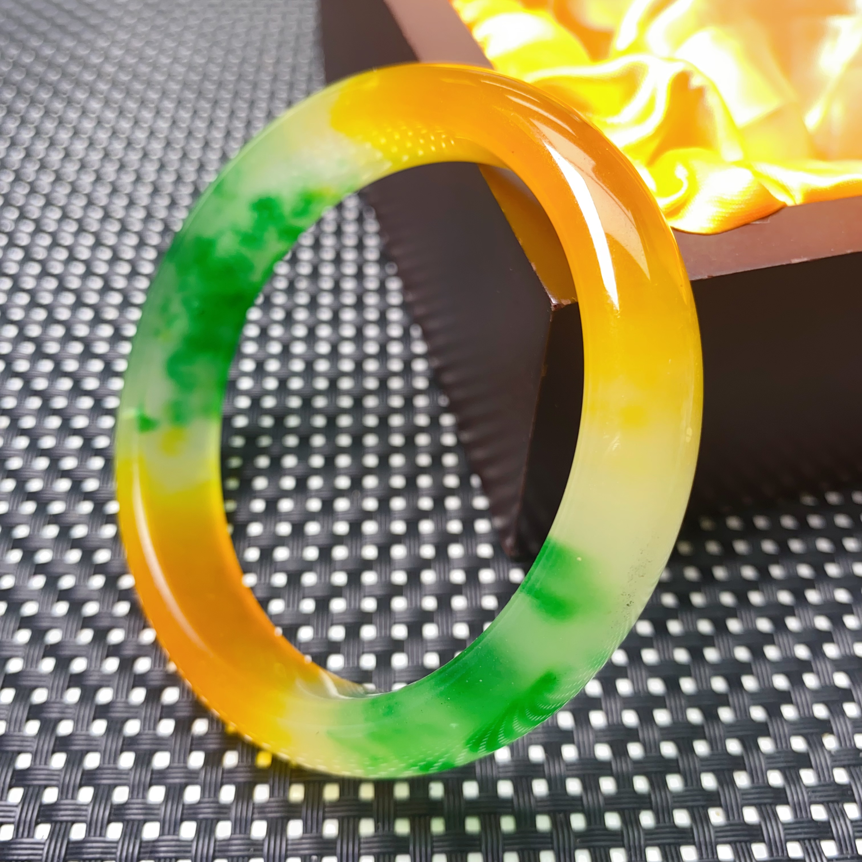 [石矿]黄加绿常规时尚女多样性发一个-奇石