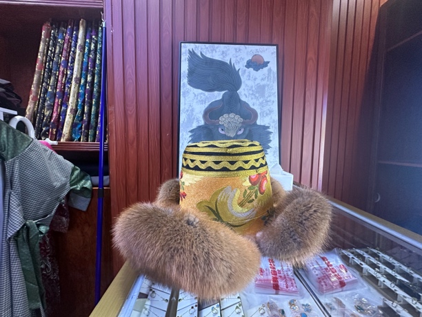 郎塞吾班藏式金丝帽