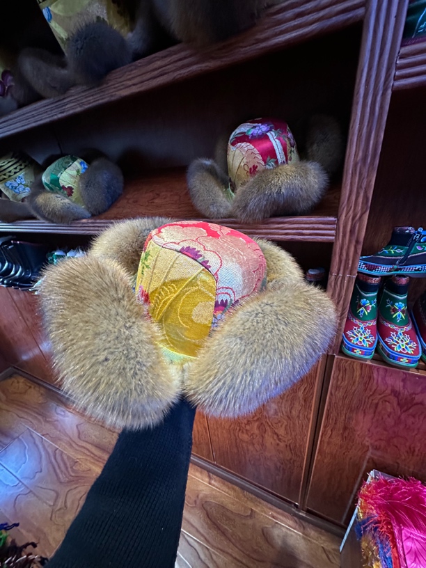 郎塞吾班藏式金丝帽