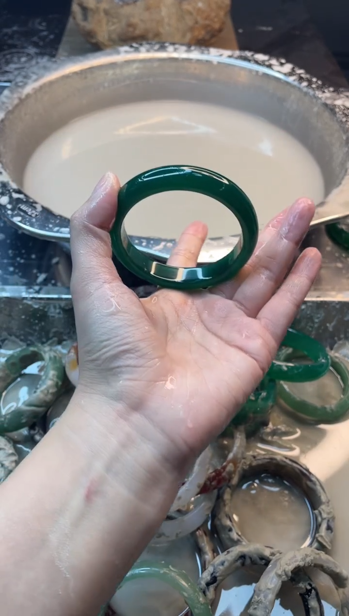 【闪购商品】玛瑙/玉髓手镯未镶嵌58