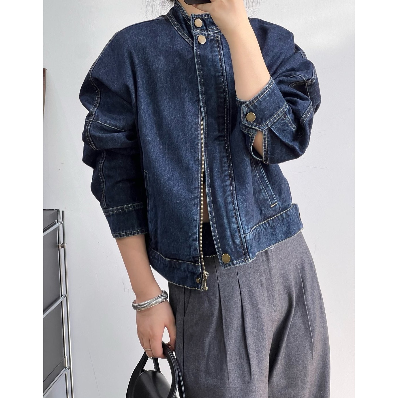 【小黑家】K11高端复古水洗设计小众时髦有调性牛仔外套Q0730