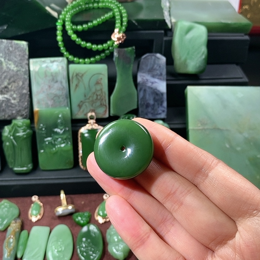 【闪购商品】和田玉（碧玉）颈饰未镶嵌编****家