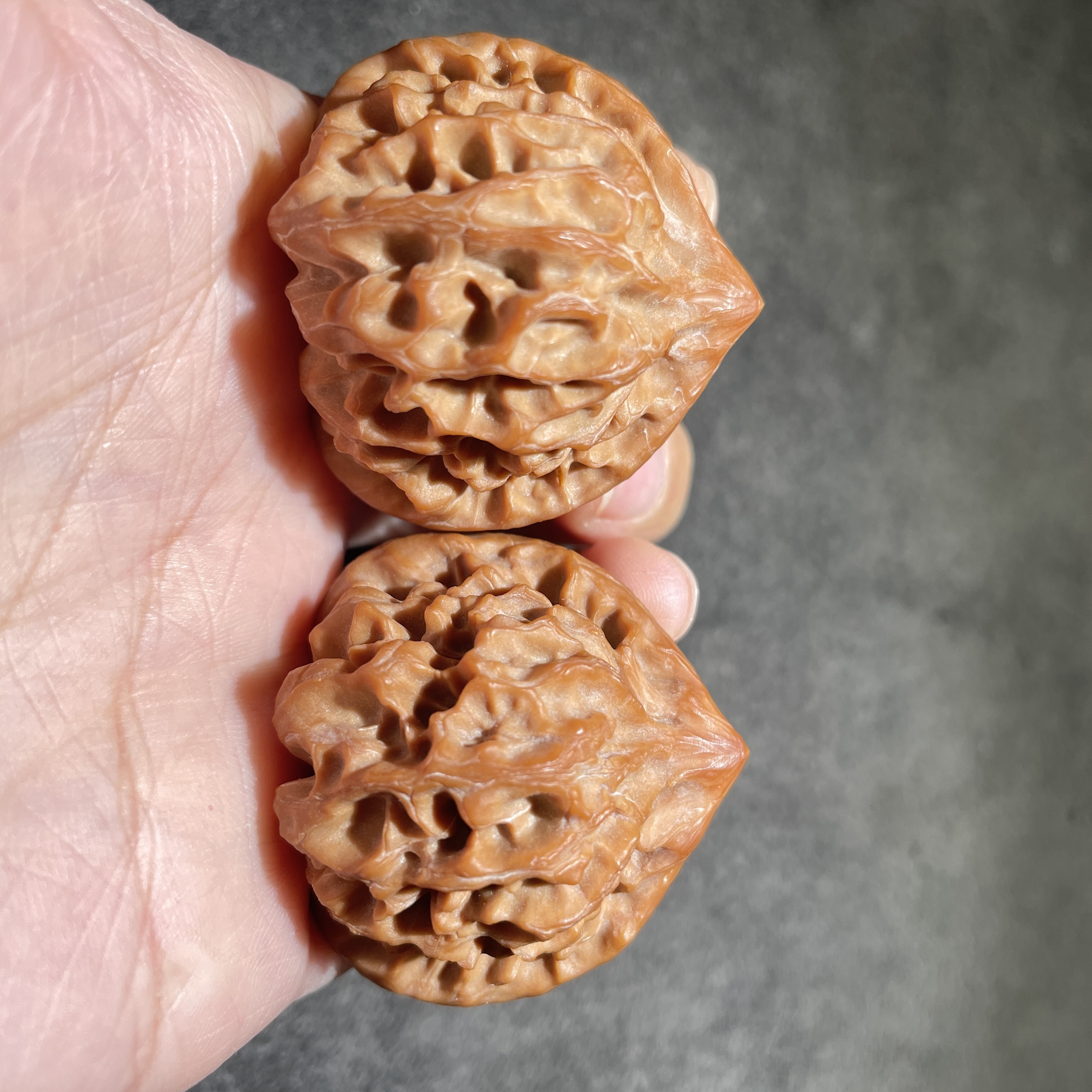 文玩核桃四座楼管帽满天星小众精品核桃超大三棱异形小虎头苹果园