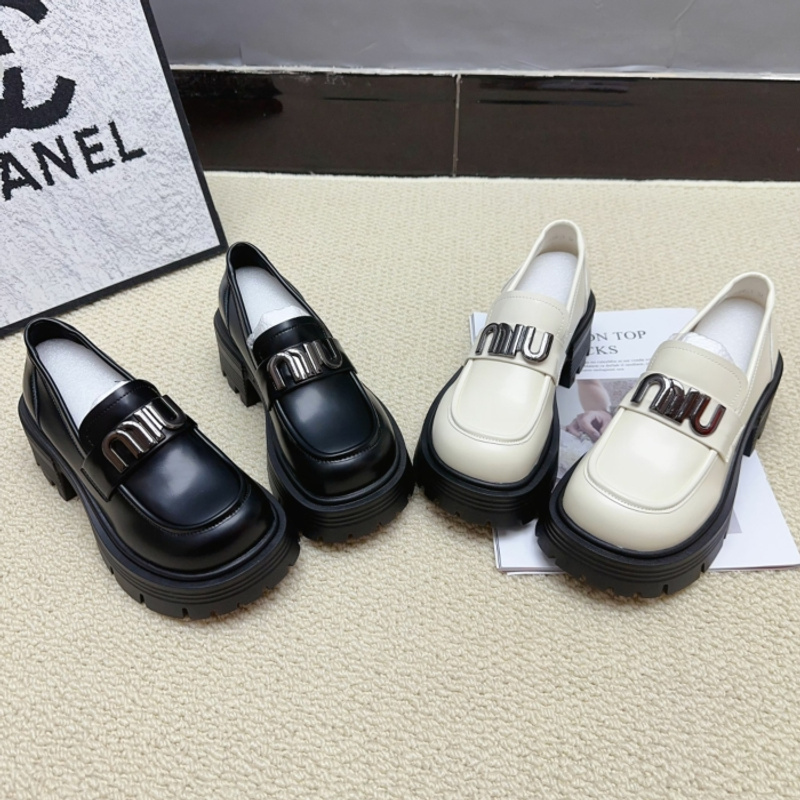 美拉德复古英伦风女鞋2024春季新款百搭时尚单鞋增高厚底乐福鞋