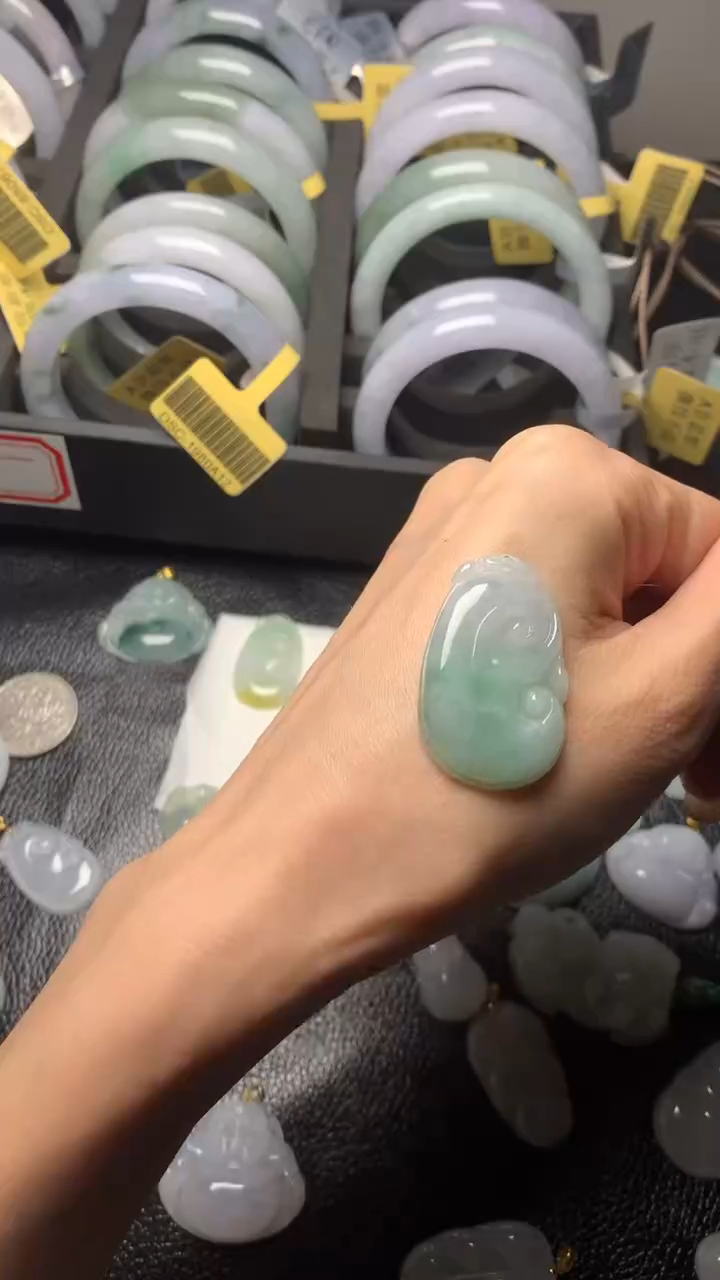 【闪购商品】翡翠颈饰未镶嵌38