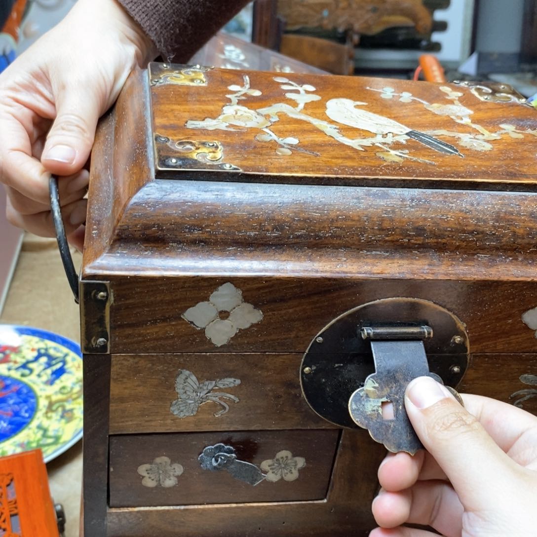 滴血莲花菩提吊坠