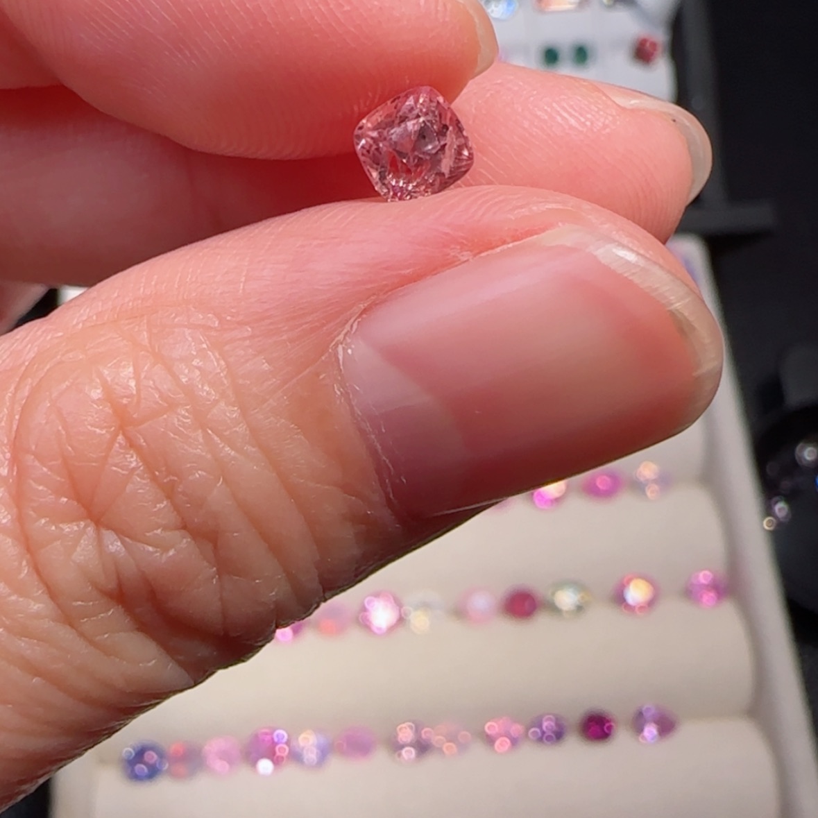 【闪购商品】尖晶石裸石未镶嵌0.7ct