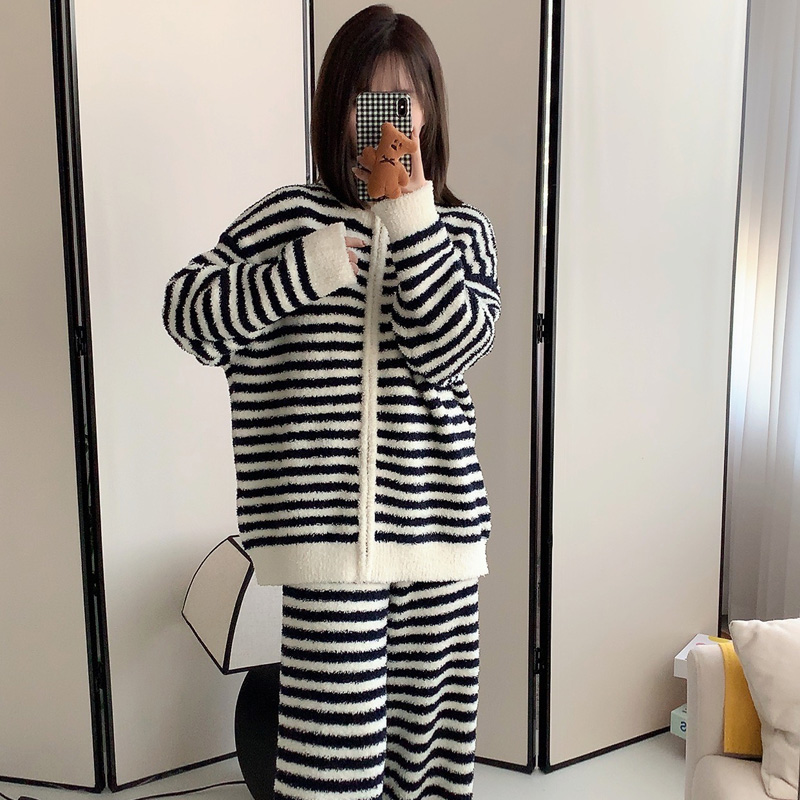 条纹拉链立领软绵绵家居服套装秋冬季加厚保暖开衫半边绒睡衣女款