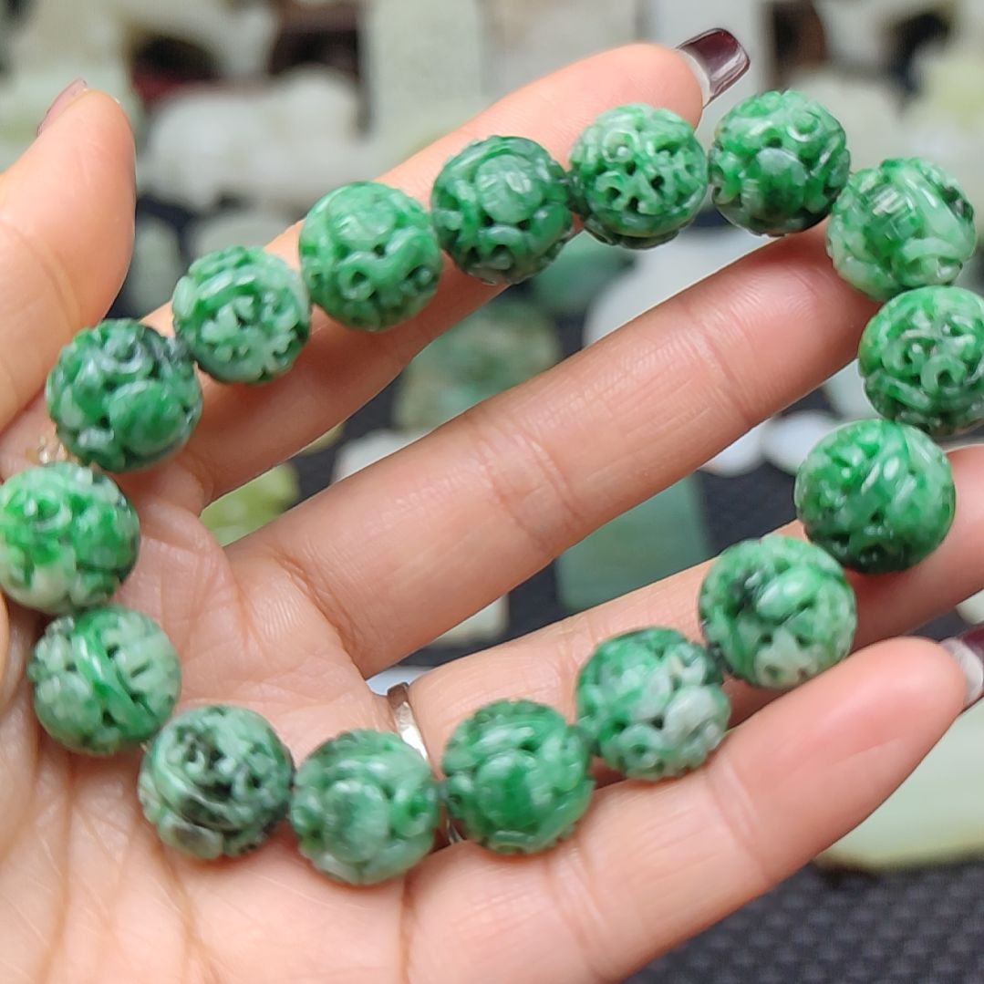 【闪购商品】翡翠挂件未镶嵌诚****画