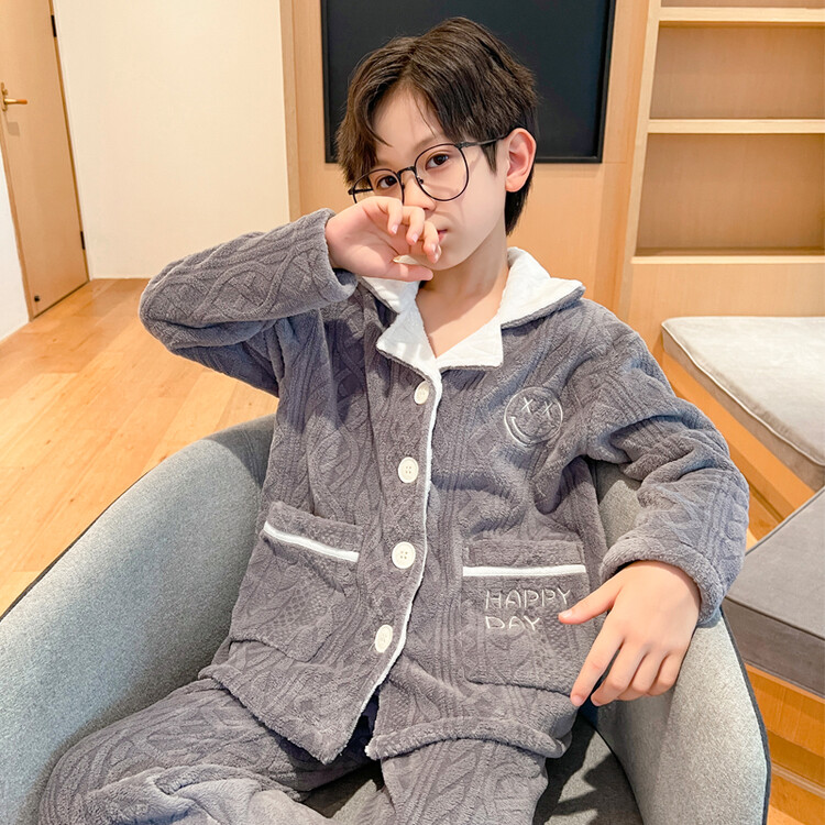 秋冬季男童法兰绒睡衣中大儿童保暖加绒加厚灰绒笑脸家居服套装