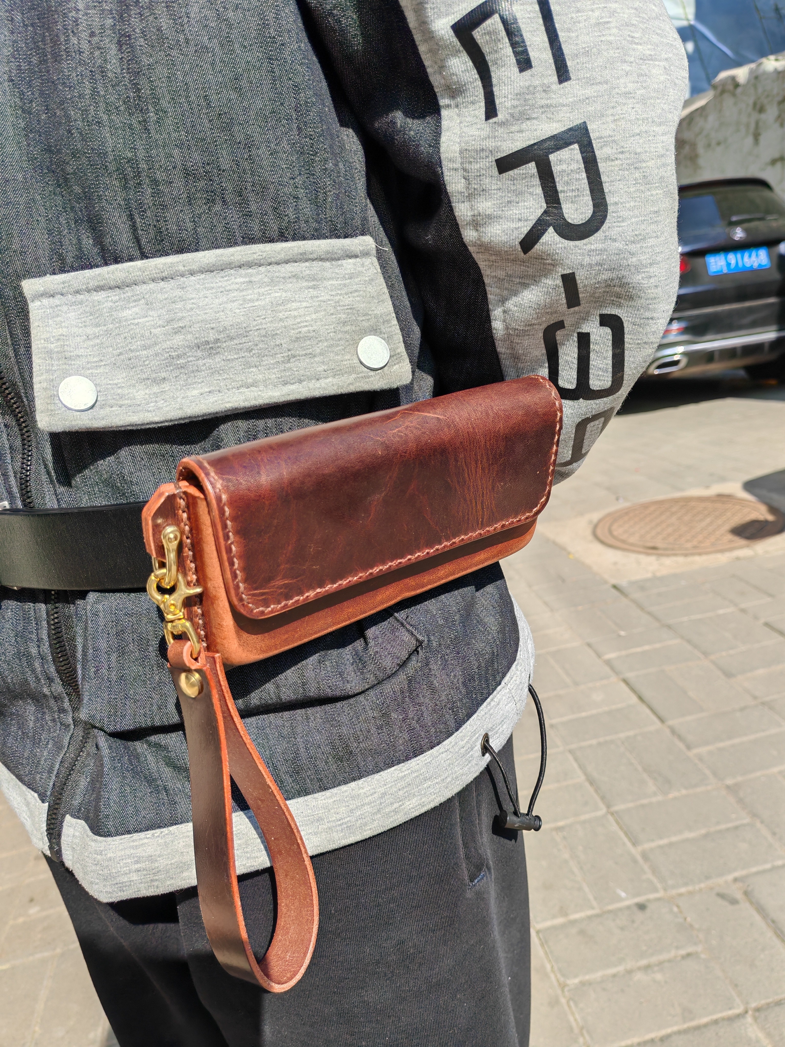 手工制作厚料皮手机腰包，手机尺寸8×17，厚度1.3