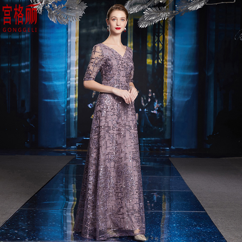 喜婆婆婚宴装新款主持人年会减龄演出服高端气质年轻