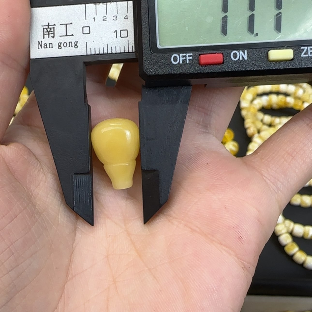 【闪购商品】琥珀珠宝奇石未镶嵌T****⁷