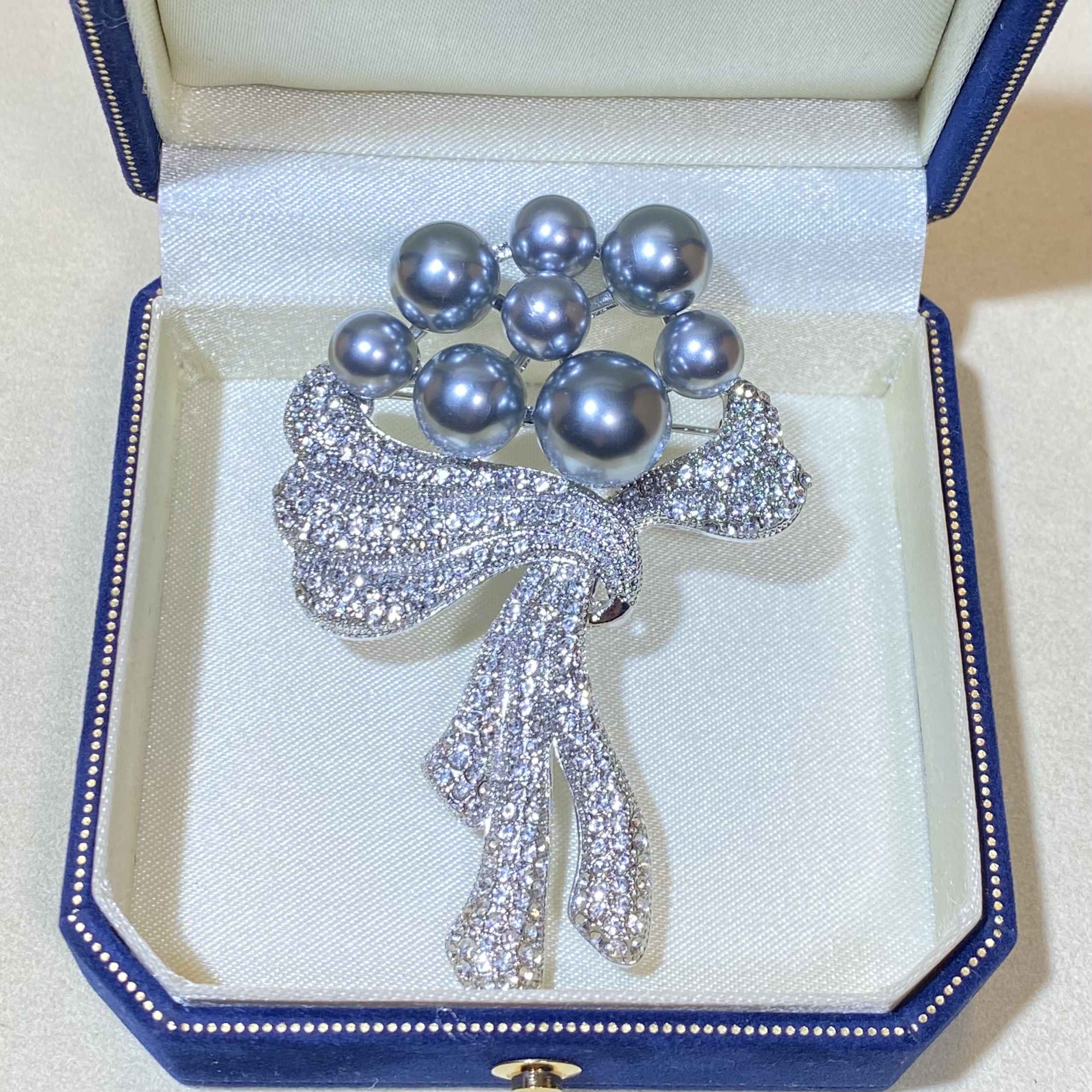 合金胸针 【告白气球】时尚百搭蓝色春夏新款精致轻奢胸花4107