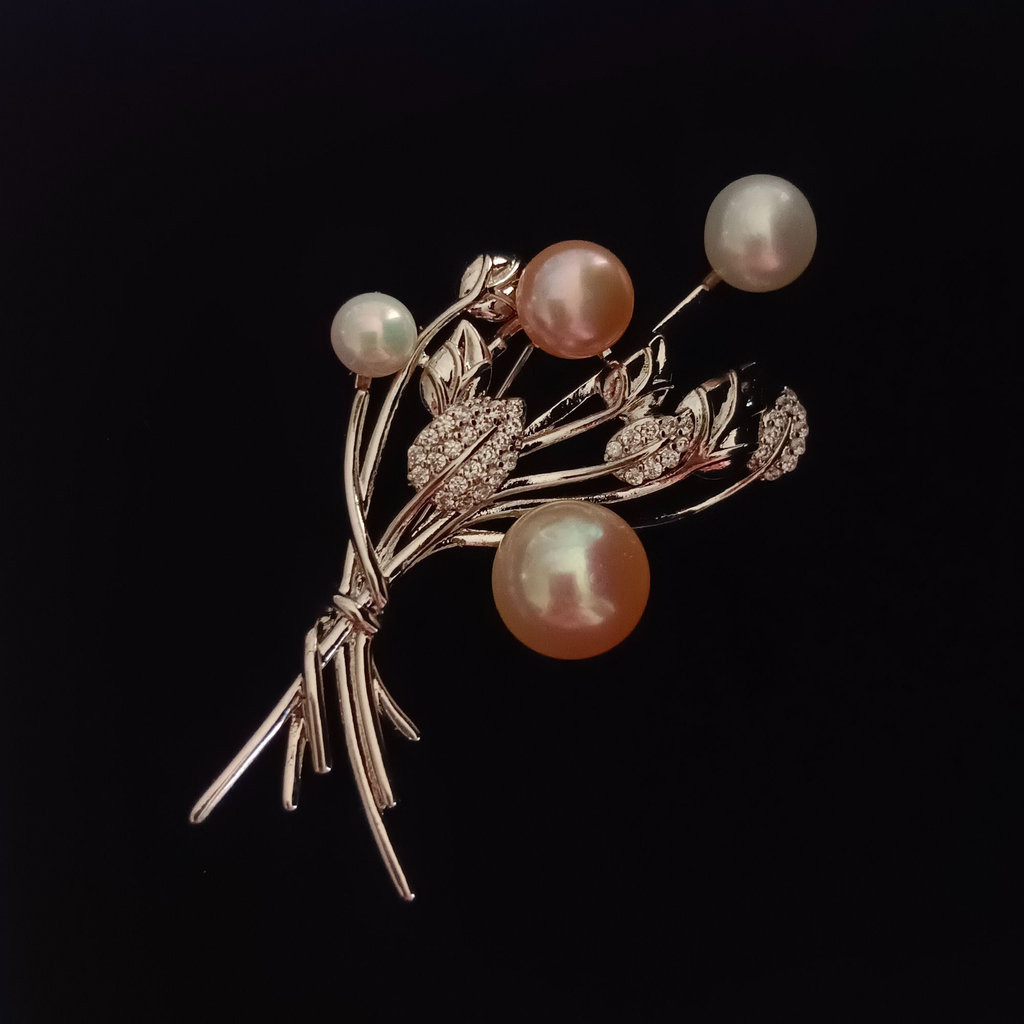 天然珍珠胸花天然糖果色花束胸针多珠胸饰精致多样性发货发其一