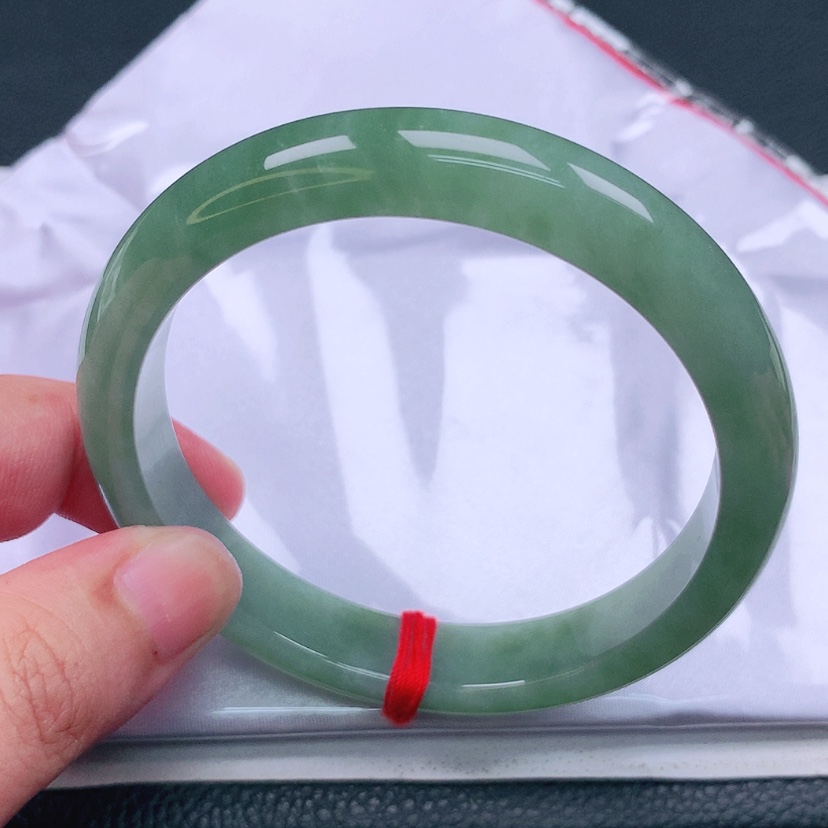 【闪购商品】翡翠手镯未镶嵌63圈口