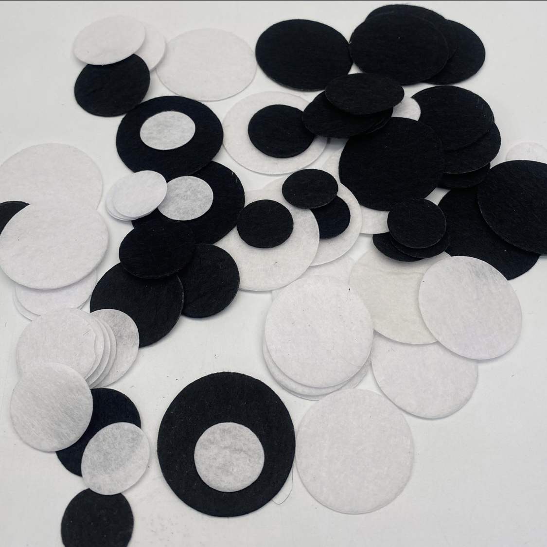 【小蚂蚁饰品】不织布黑色白色圆形发饰材料手工制作DIY