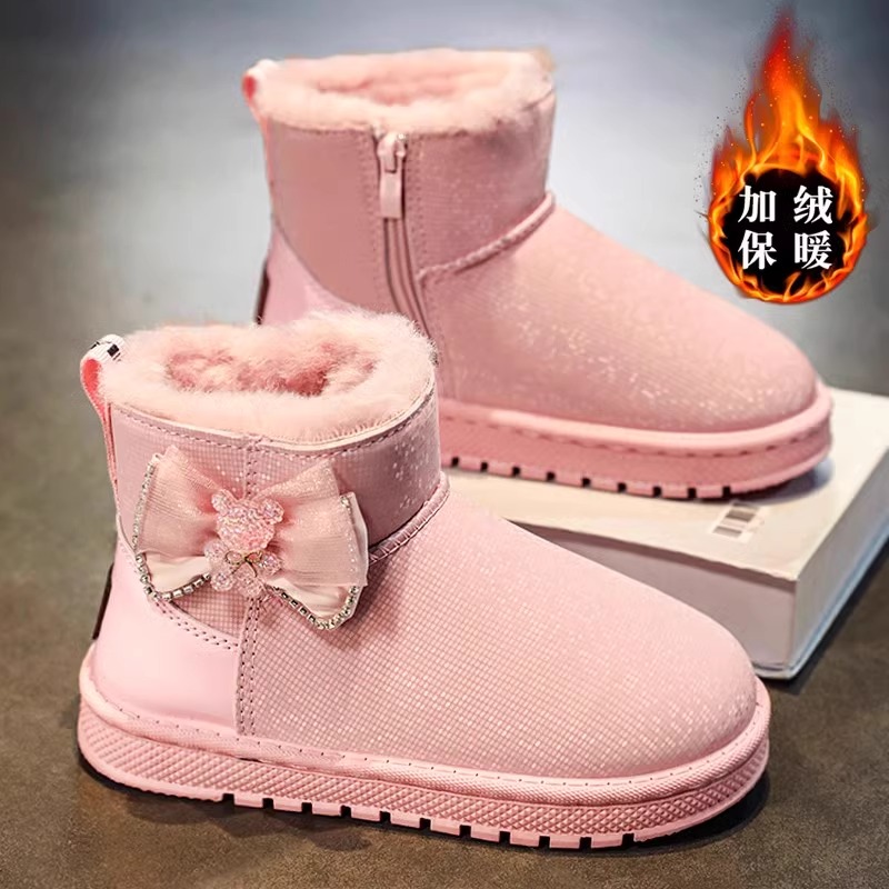 女童雪地靴冬季新款儿童加绒棉鞋中大童女孩蝴蝶公主皮毛一体短靴