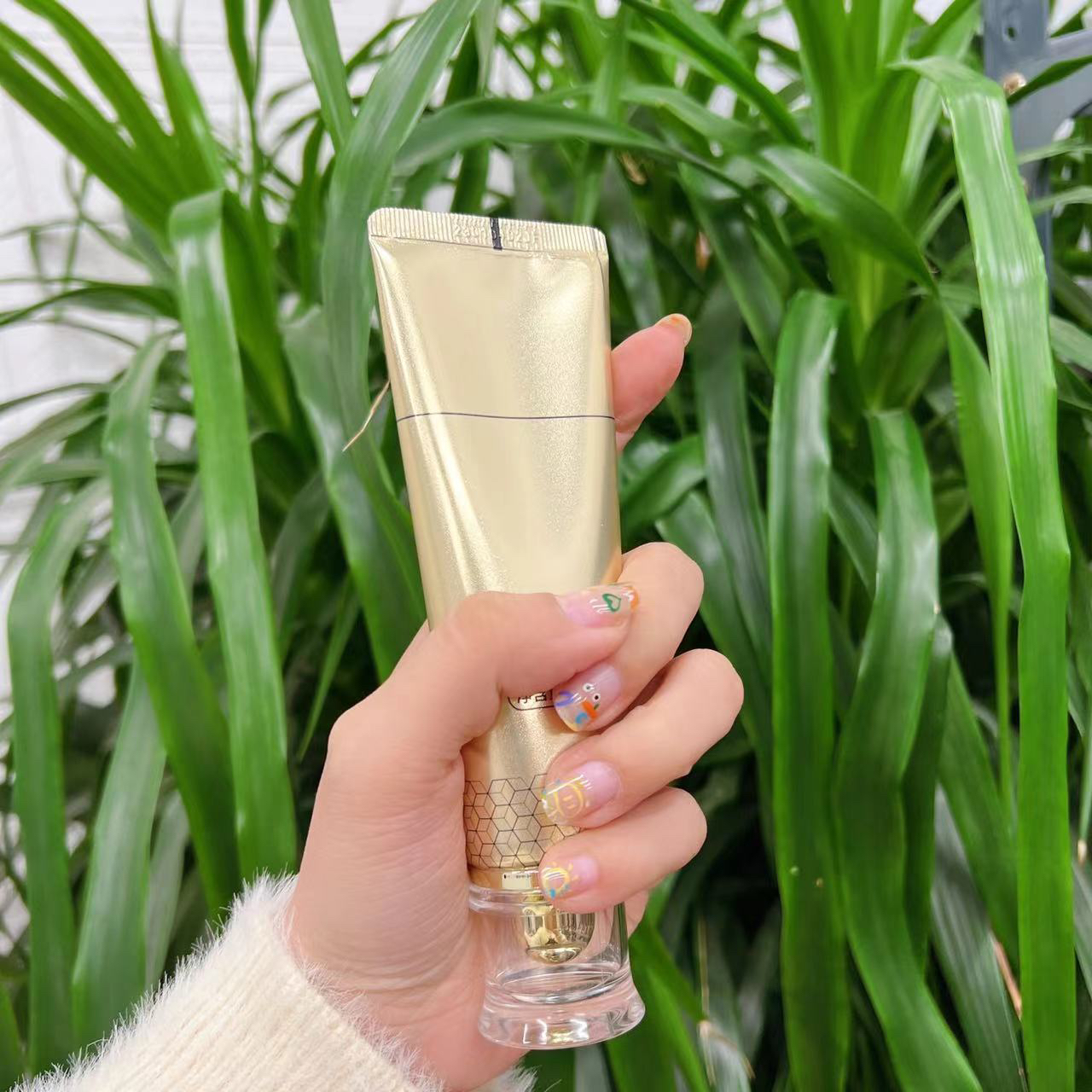 【保护口腔内部！】柔护龈根！清洁牙垢！蜂毒牙膏！