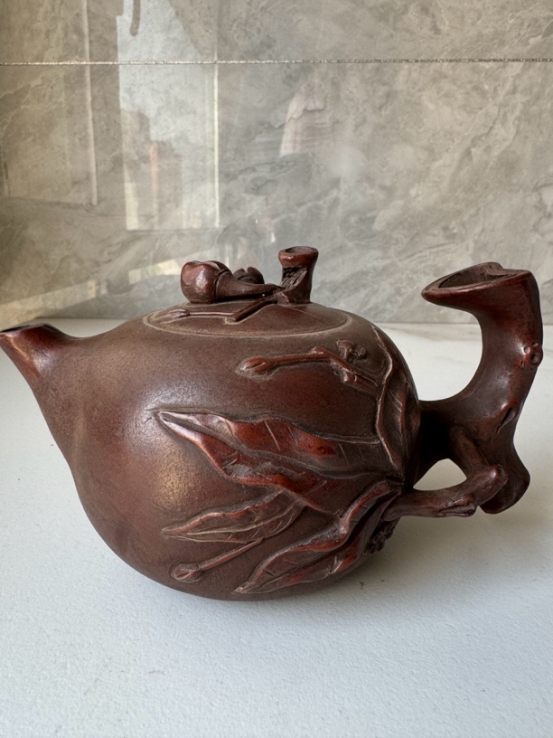寿桃紫砂壶，500毫升，原矿老红泥，直径12.3厘米高8.3厘米，
