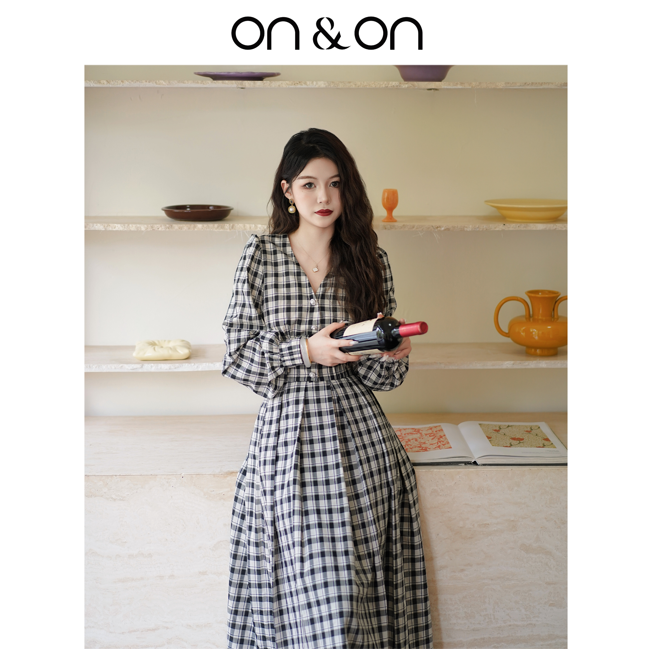 ON&ON/安乃安流光风法式优雅格纹小衫+高腰气质半裙N4SA7007301