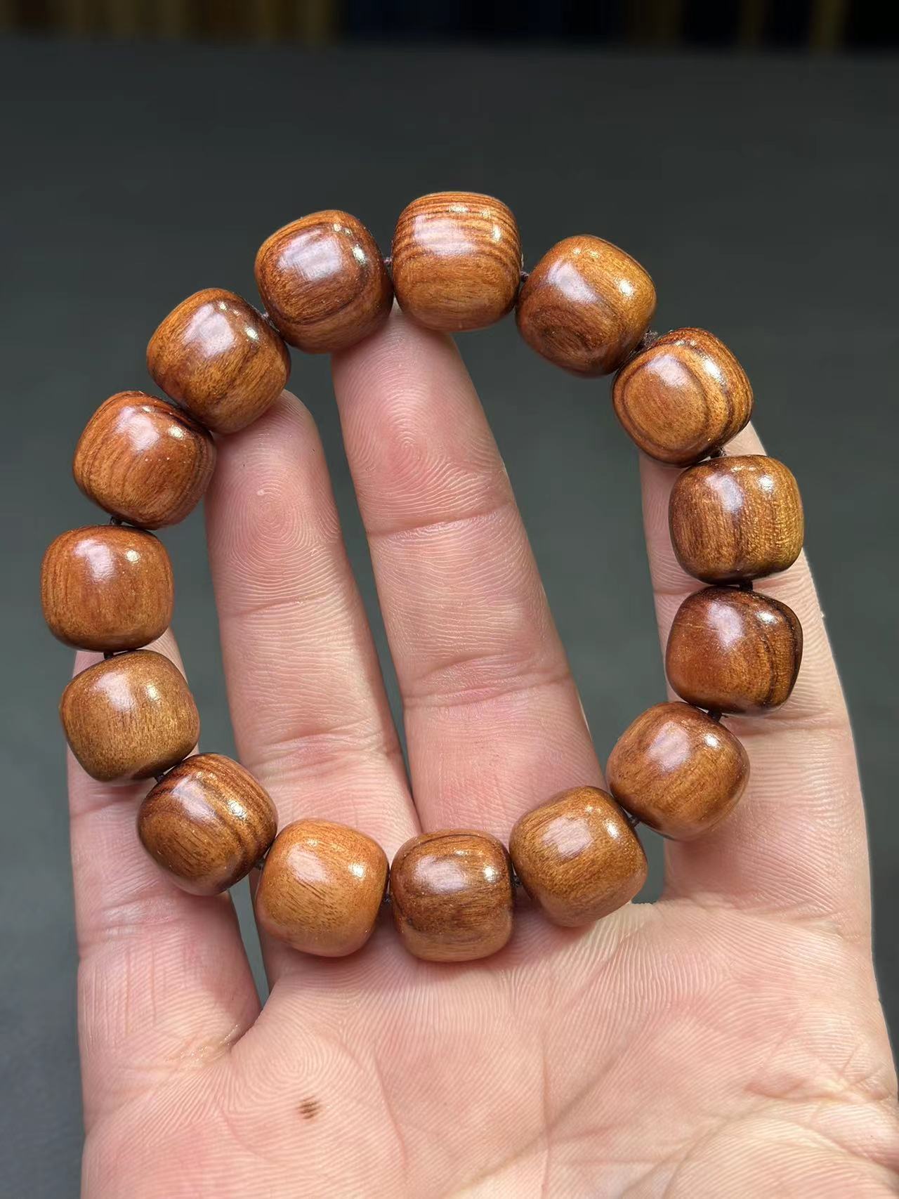 A56缅甸黄花梨老油梨1.5单圈（沉水级）